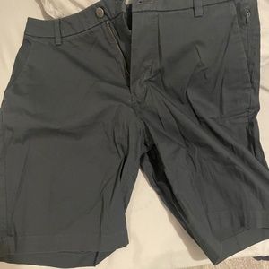 Men's Lululemon Commission Short. Navy Blue. Size 32 Waist. 9" Length